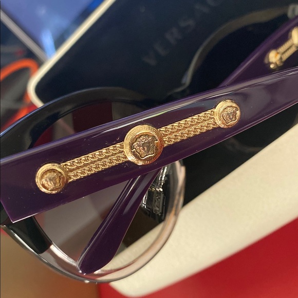 Versace sunglasses main image 2